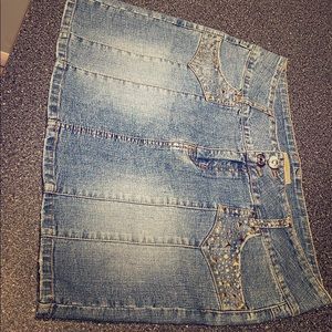 Denim Wash Studded Skirt: Judy Blue Couture